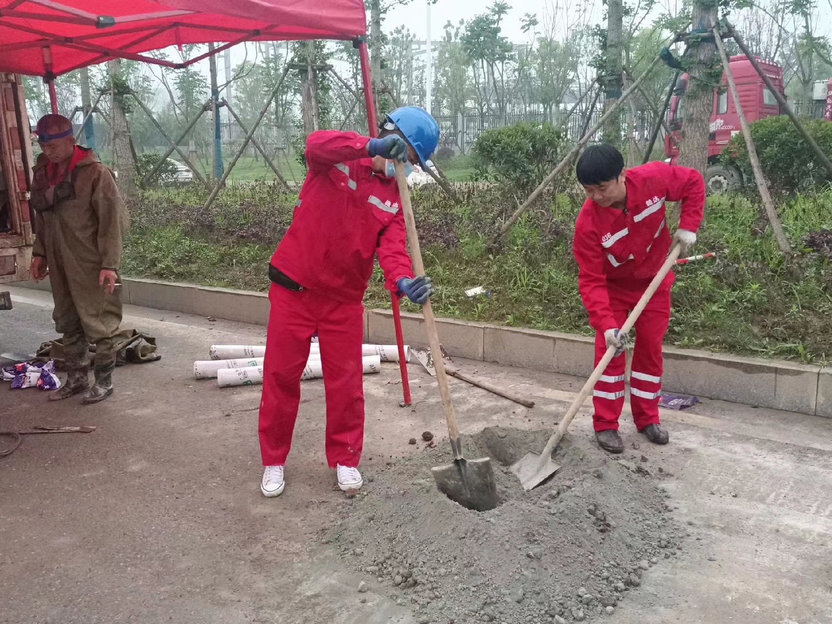 万江街道管道疏通哪家好】及时进行市政管道清淤