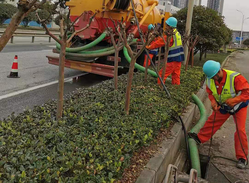万江街道市政管道清淤